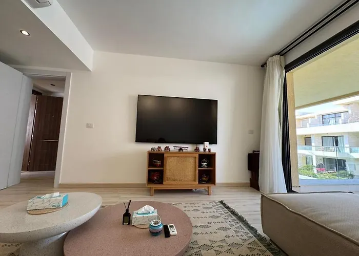 Apartment Bright & Calm 1br Pool View At G Cribs *